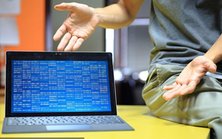 启东 mongo排序sort,php如何按顺序排列数组？